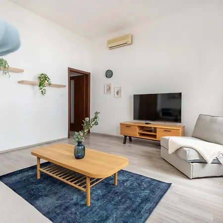 דירה Vibrant Neighborhood Vibes