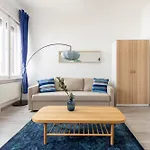 Διαμέρισμα Vibrant Neighborhood Vibes *